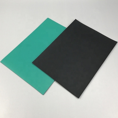 100cm x 90cmの表面抵抗ESDの適した反静的なマット10E6のフロアーリング